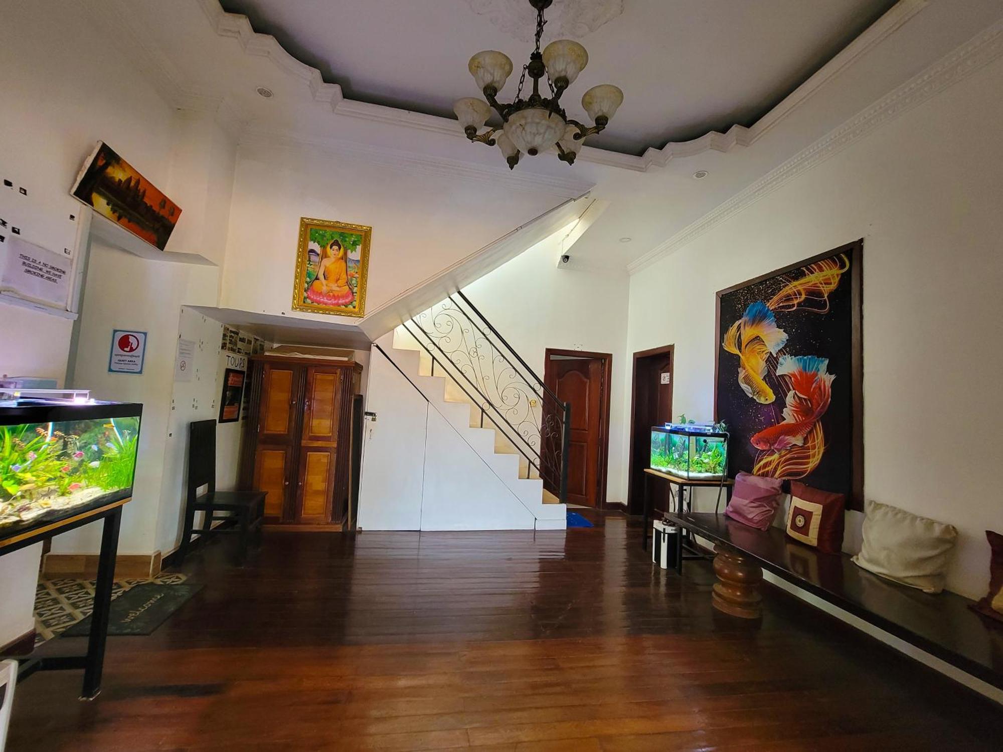Bed & Bedzzz Hostel Σιέμ Ρέαπ Εξωτερικό φωτογραφία
