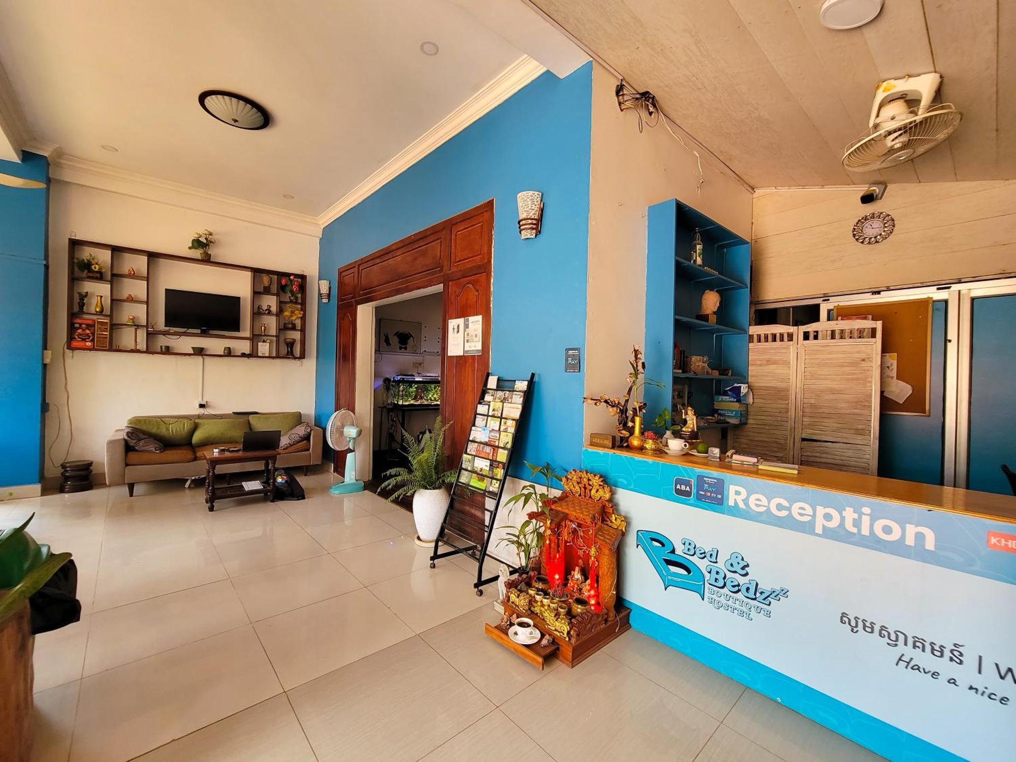 Bed & Bedzzz Hostel Σιέμ Ρέαπ Εξωτερικό φωτογραφία