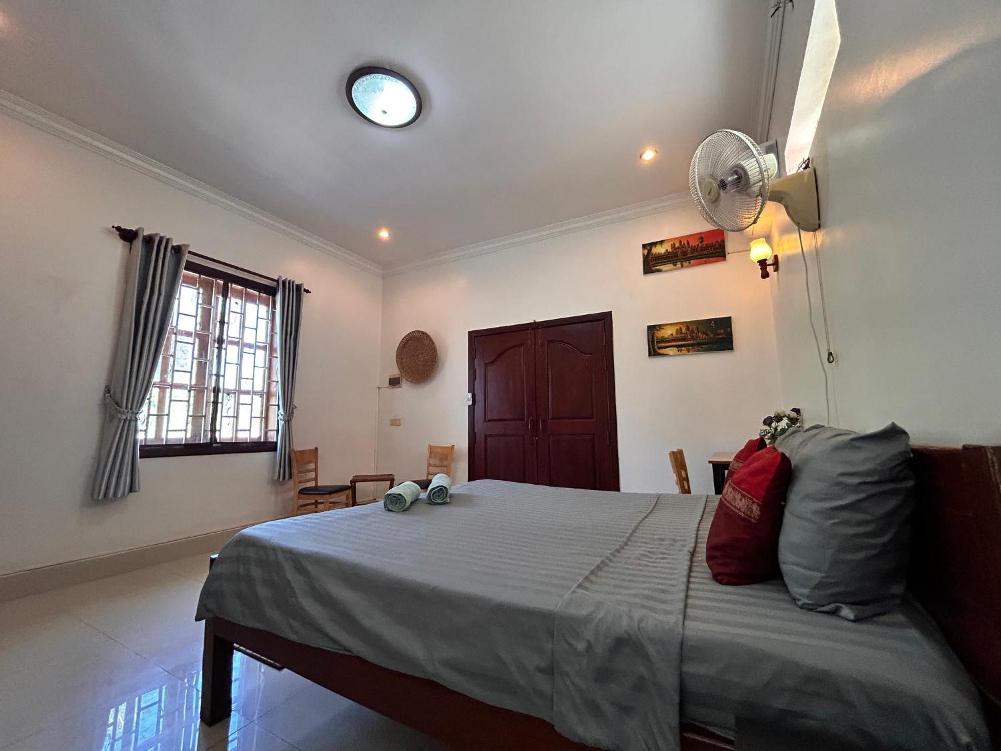 Bed & Bedzzz Hostel Σιέμ Ρέαπ Εξωτερικό φωτογραφία