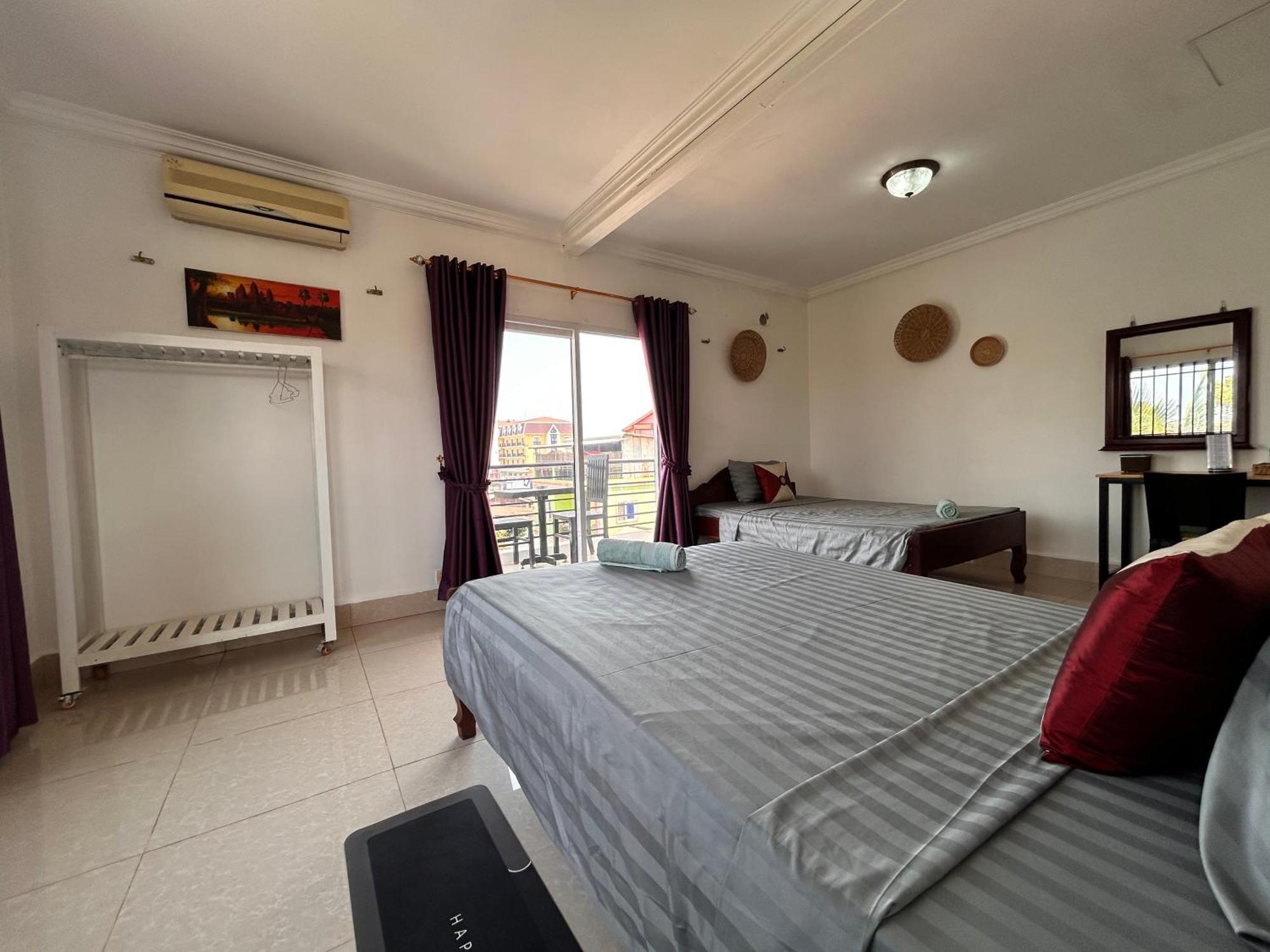 Bed & Bedzzz Hostel Σιέμ Ρέαπ Εξωτερικό φωτογραφία