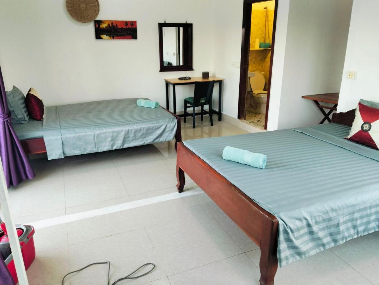 Bed & Bedzzz Hostel Σιέμ Ρέαπ Εξωτερικό φωτογραφία
