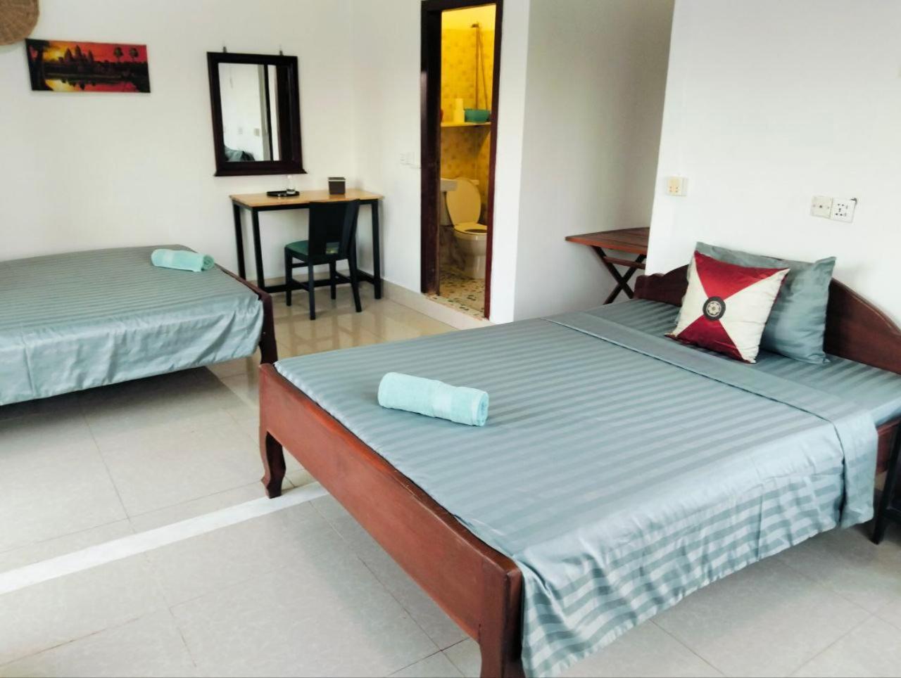 Bed & Bedzzz Hostel Σιέμ Ρέαπ Εξωτερικό φωτογραφία